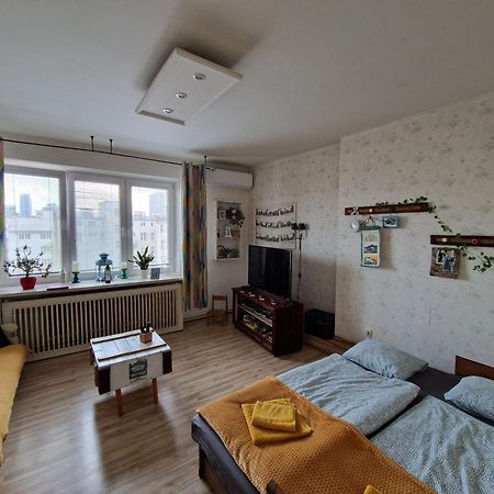 Touch Of History Apartment Bratysława Zewnętrze zdjęcie
